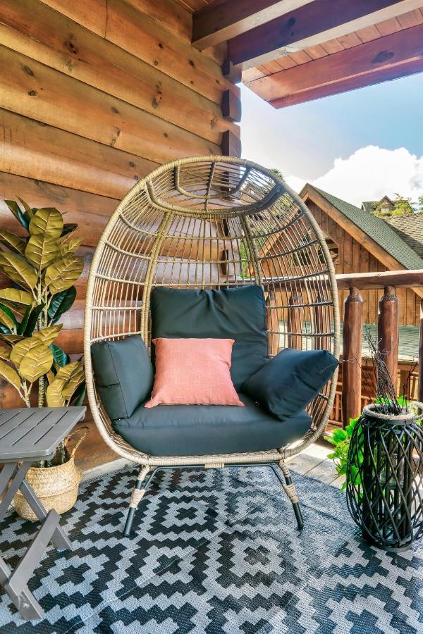 Summer Sale! Pool, Sauna, View, Hottub, Game Sevierville Luaran gambar