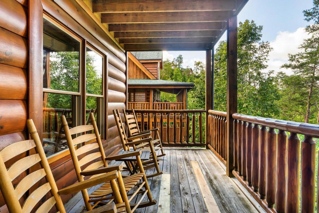 Summer Sale! Pool, Sauna, View, Hottub, Game Sevierville Luaran gambar