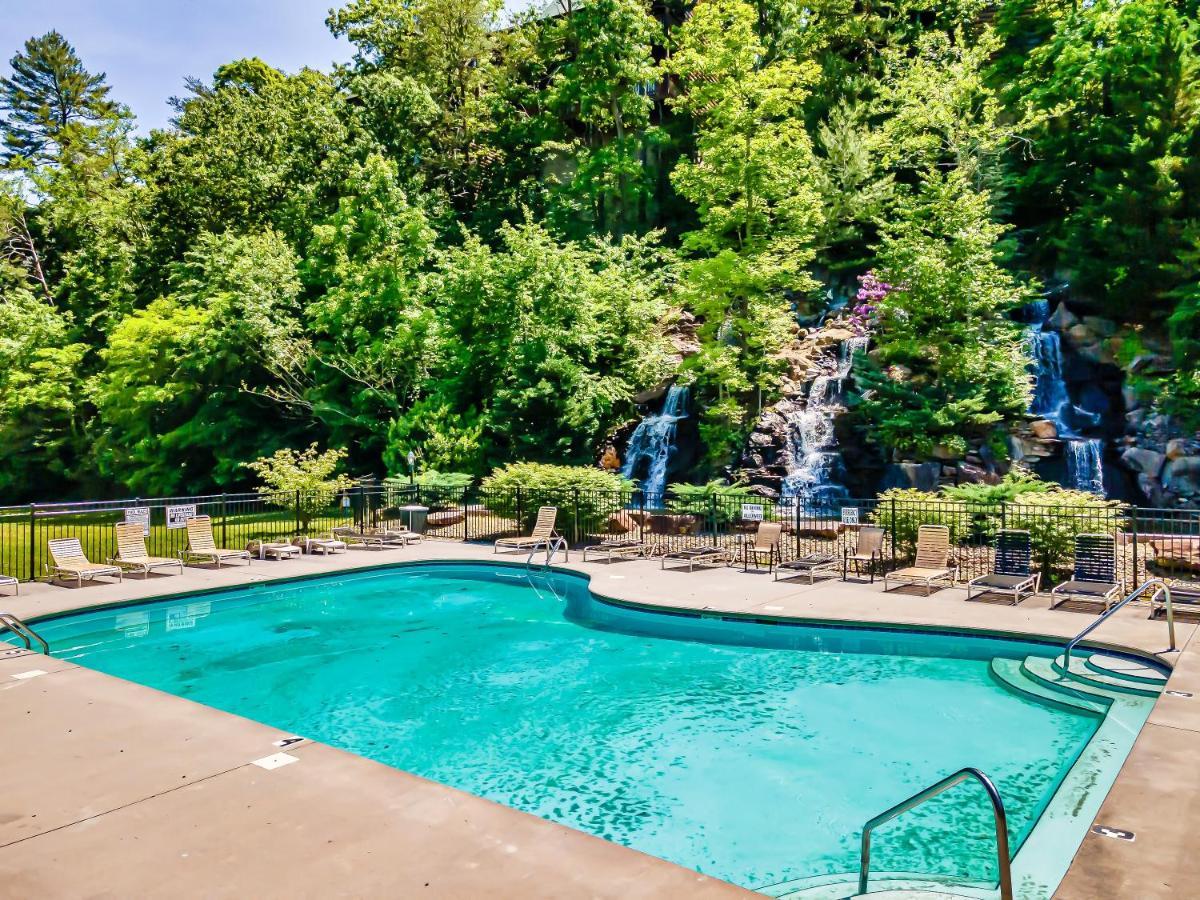 Summer Sale! Pool, Sauna, View, Hottub, Game Sevierville Luaran gambar